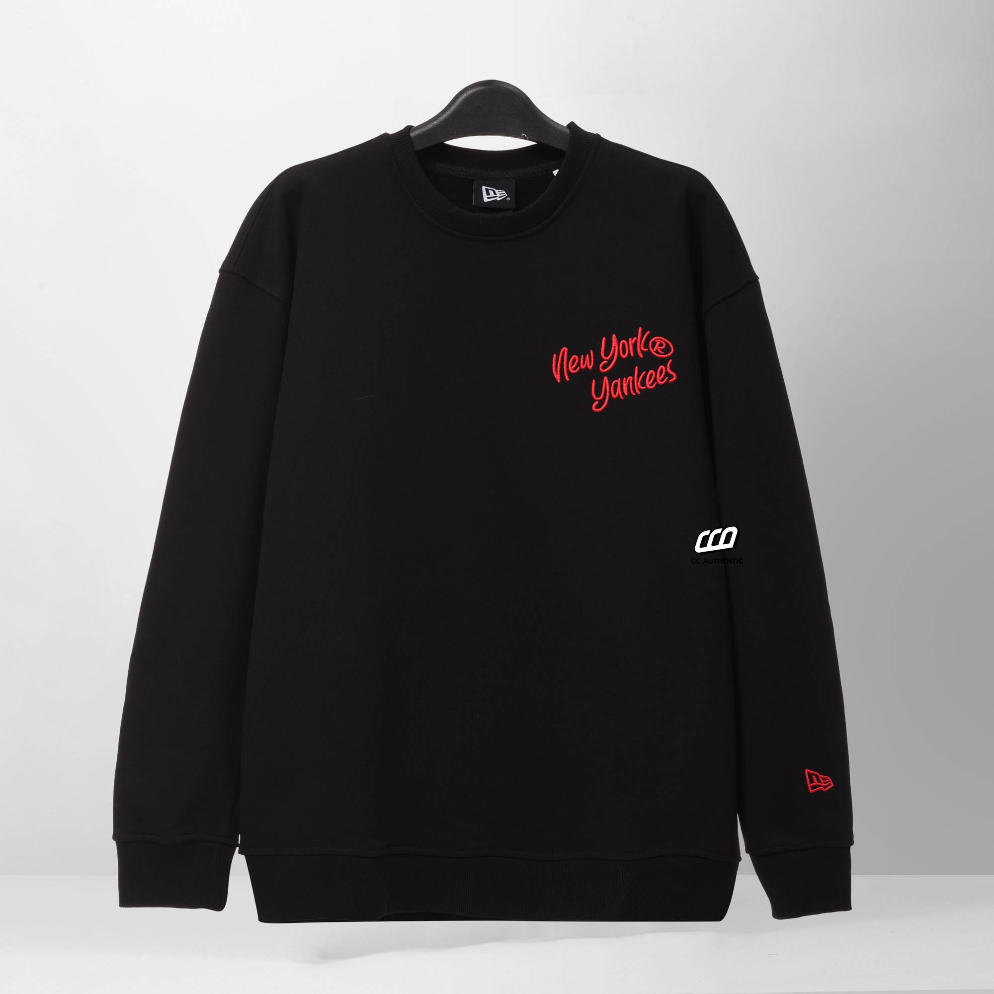 NEW ERA DUAL EMBROI SWEATER - BLACK