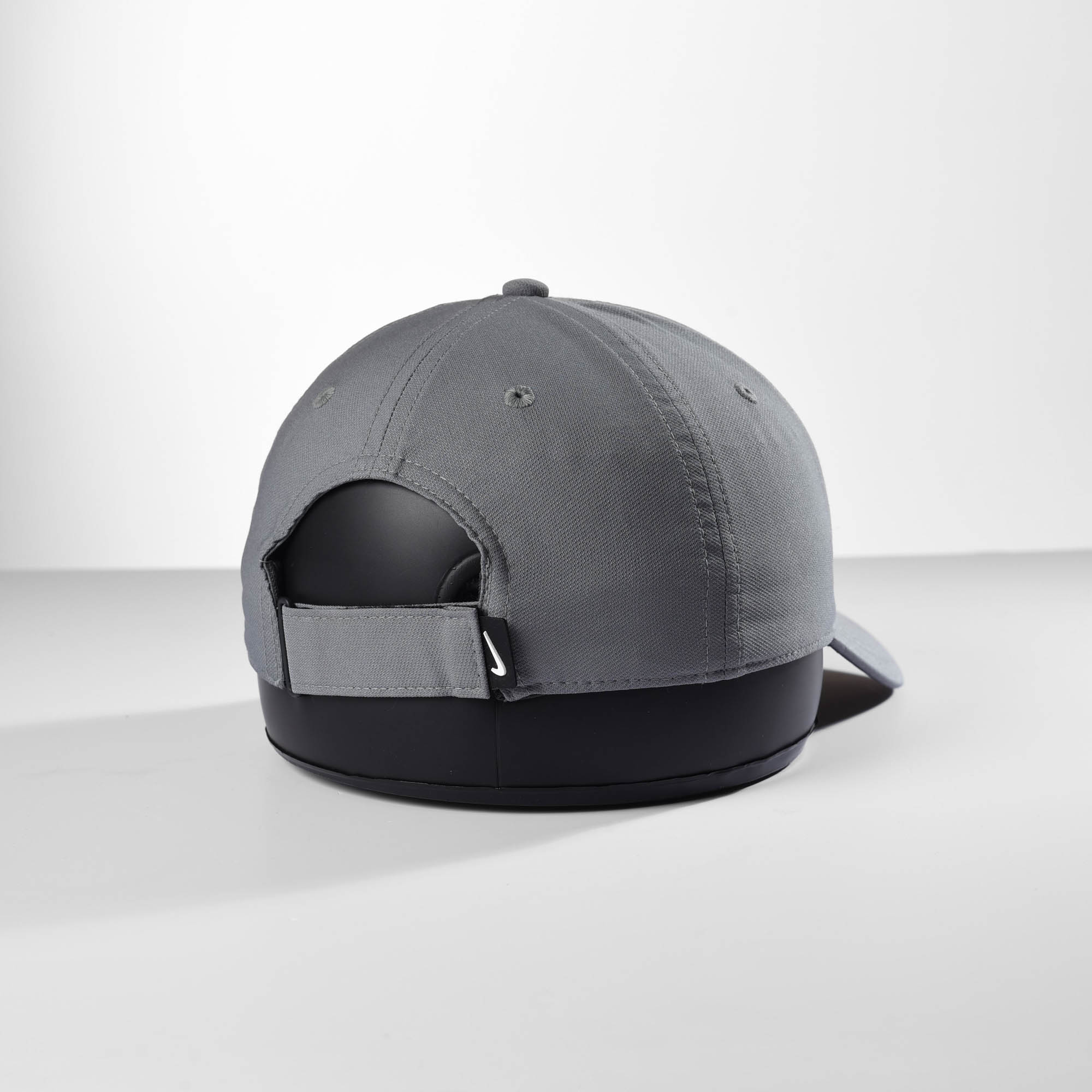 NIKE CLASSIC CLUB CAP - GREY