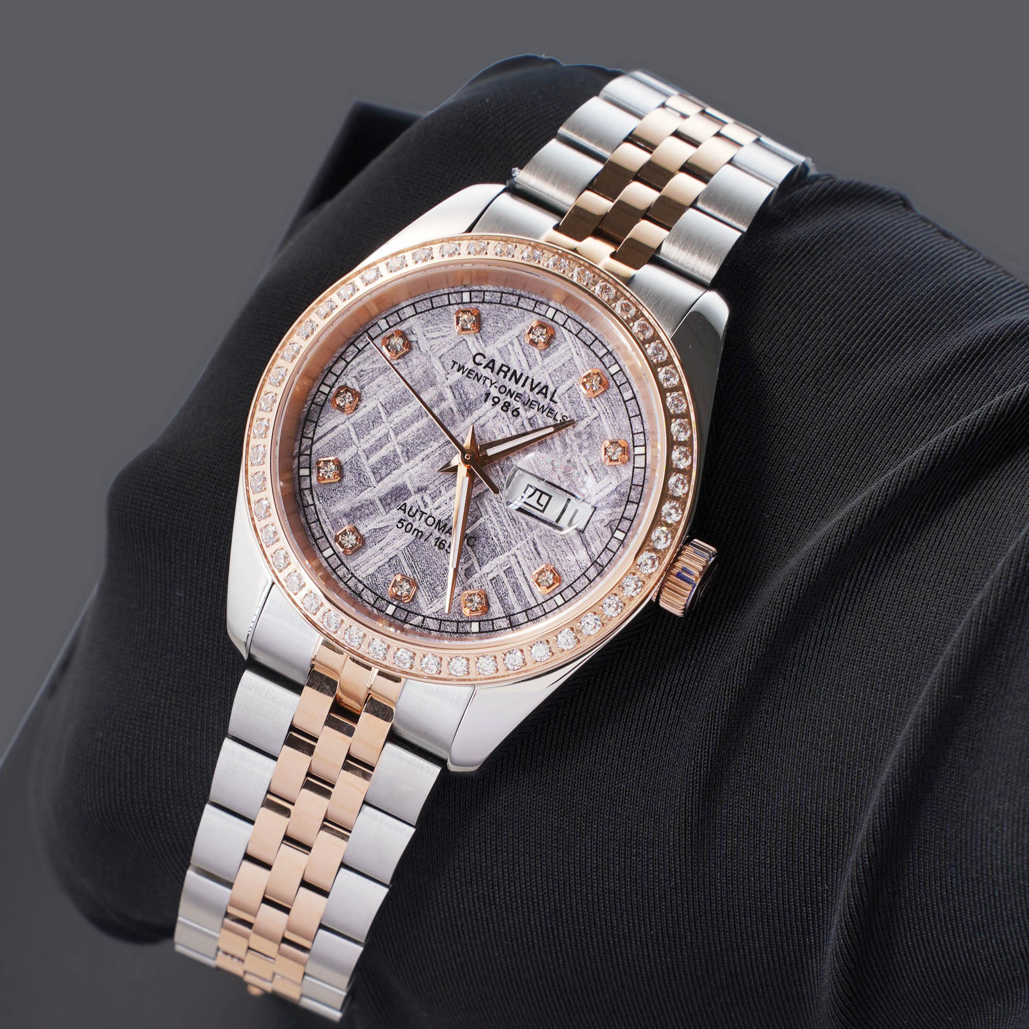 ĐỒNG HỒ NAM CARNIVAL 8131G2 CH TT AUTOMATIC 41MM