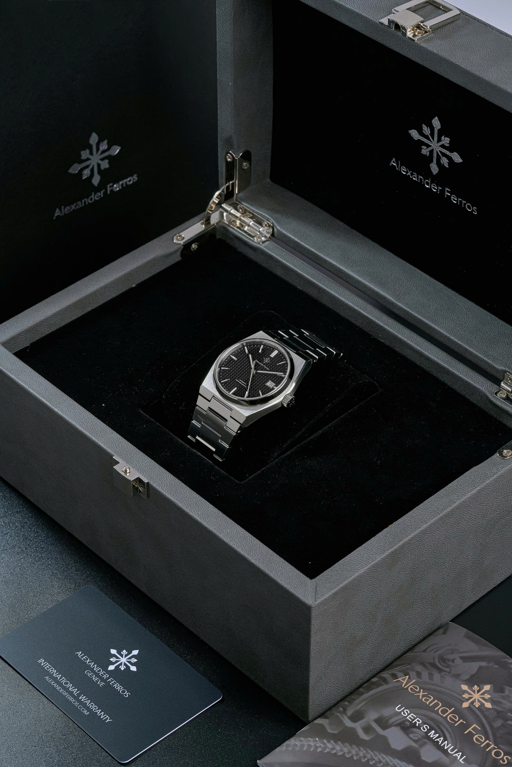 ĐỒNG HỒ NAM ALEXANDER FERROS 5052S/01 AUTOMATIC 38MM