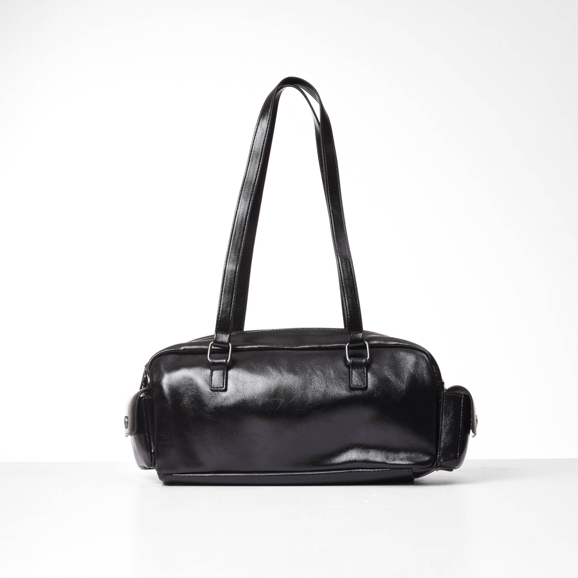CHAMPION POCKET BAGUETTE BAG - BLACK