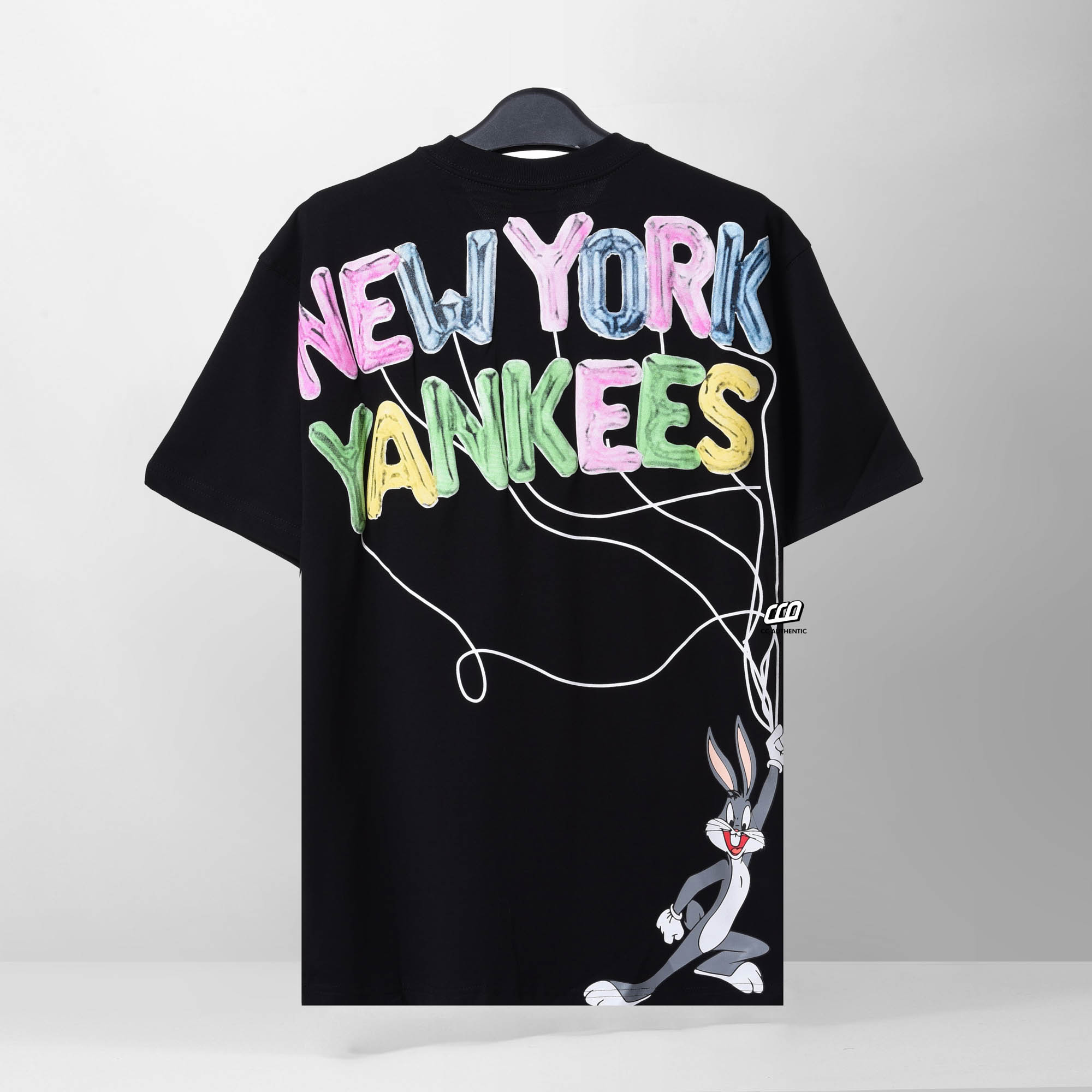 NEW ERA BALLOON RABBIT T-SHIRT - BLACK