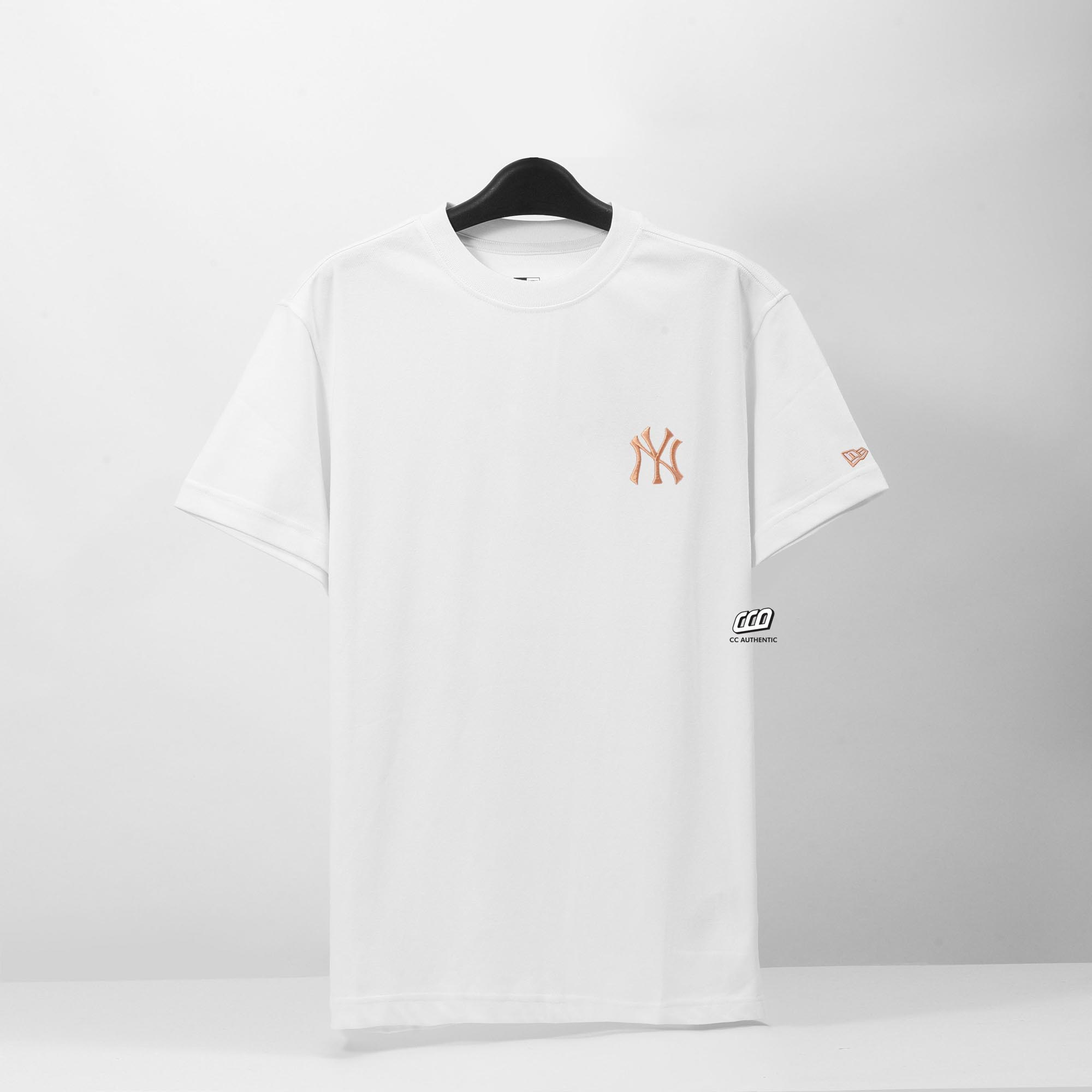 NEW ERA MONO YK IN BACK T-SHIRT - WHITE