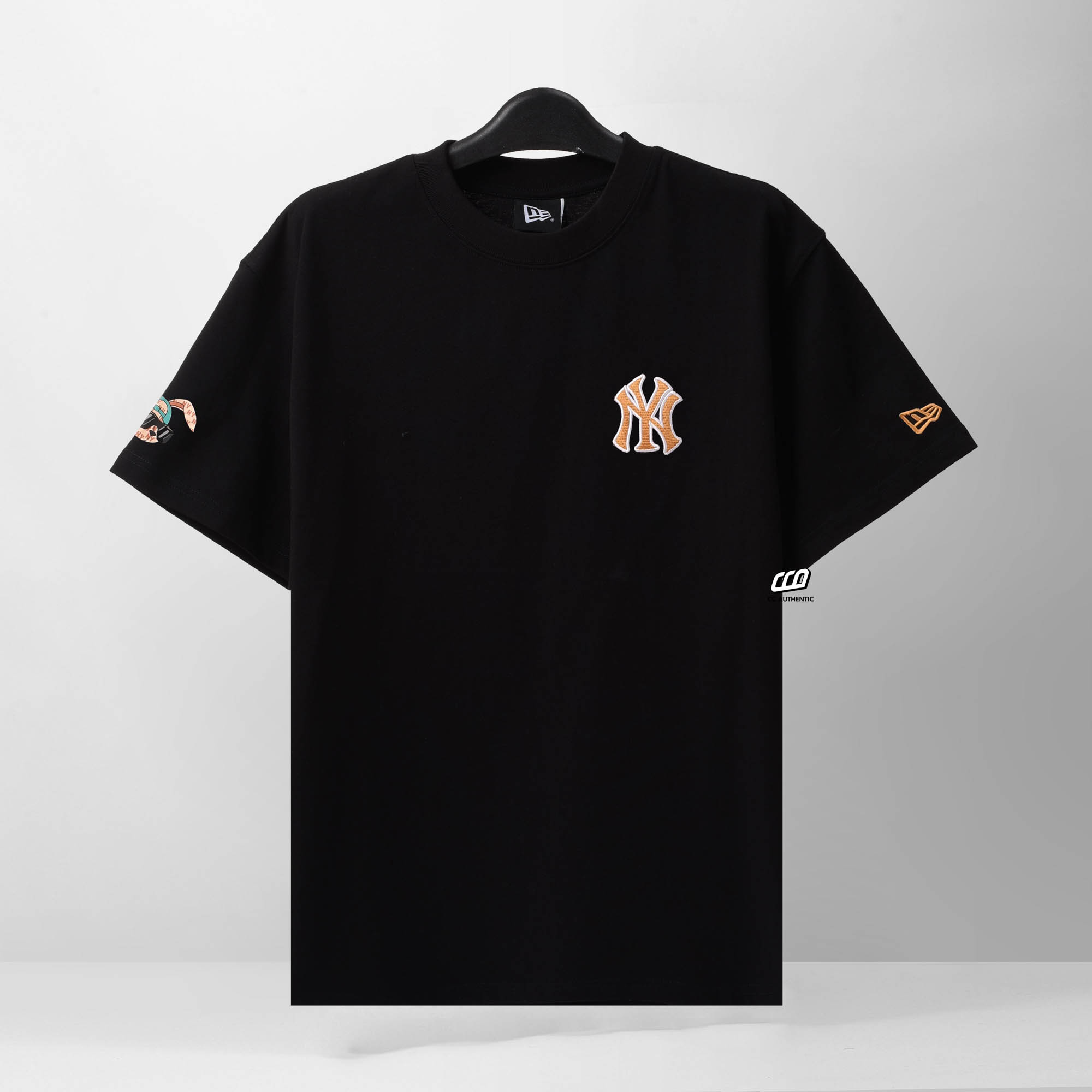 NEW ERA BACK RABBIT T-SHIRT - BLACK