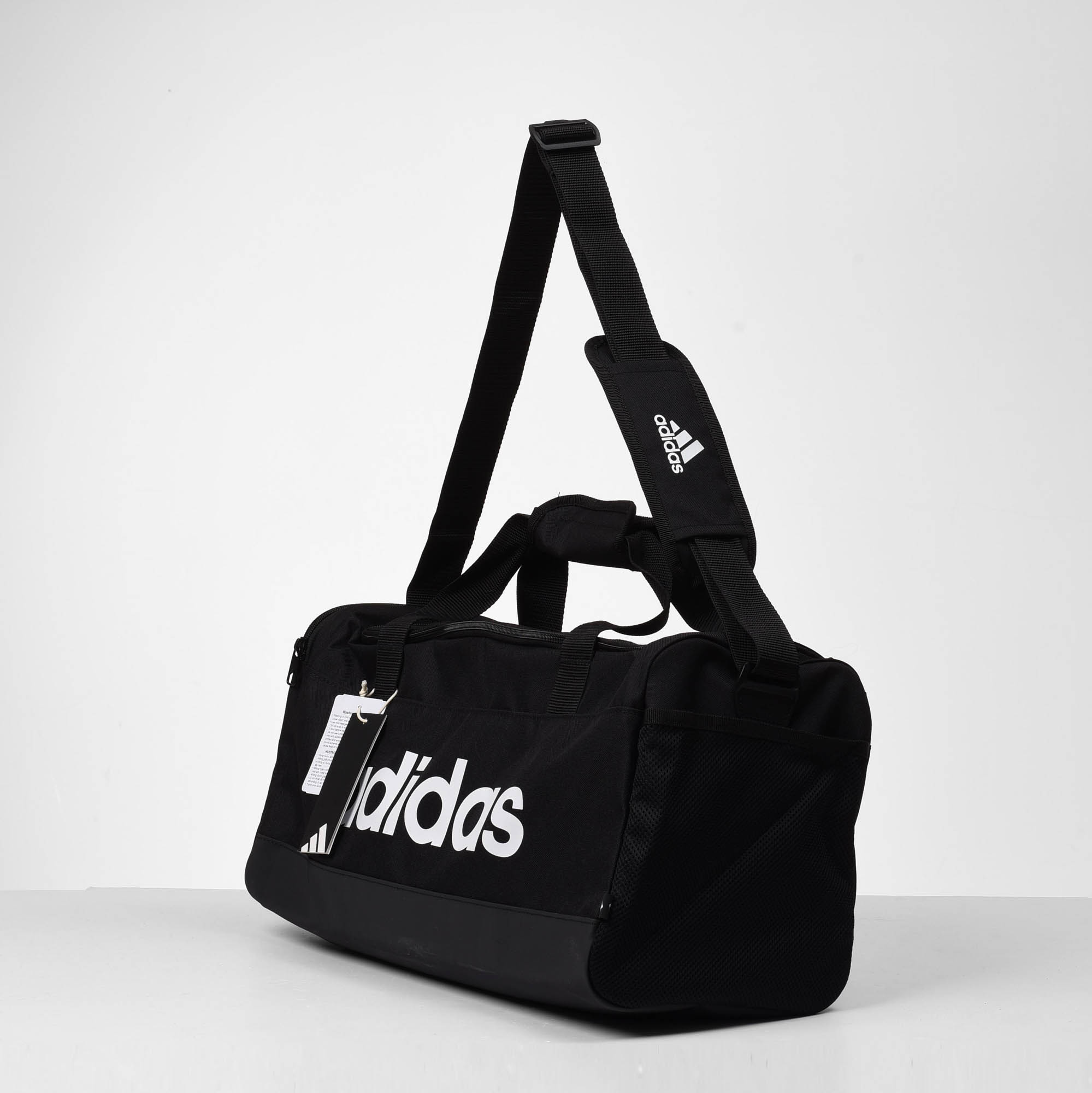 ADIDAS DUFFEL LOGO ESSENTIALS BAG - BLACK
