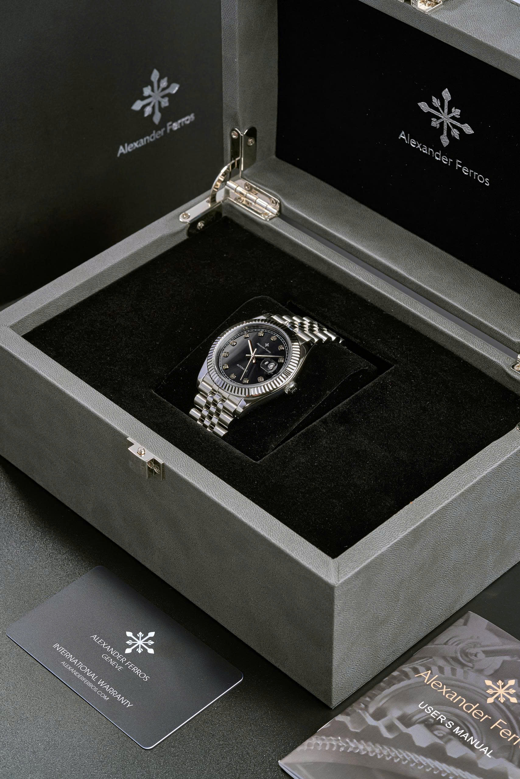 ĐỒNG HỒ NAM ALEXANDER FERROS 8232S/01 AUTOMATIC 38MM
