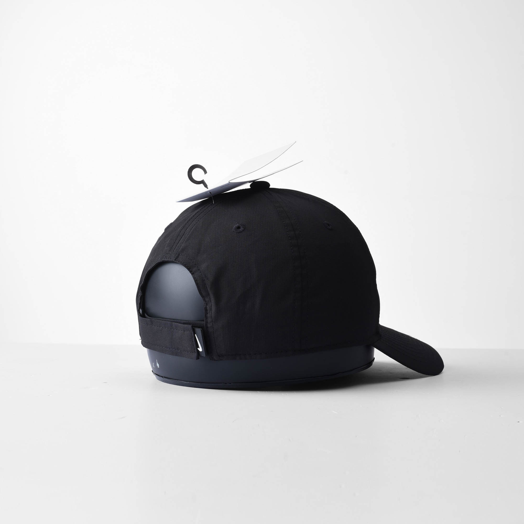 NIKE x MLB BLACK NY CAP