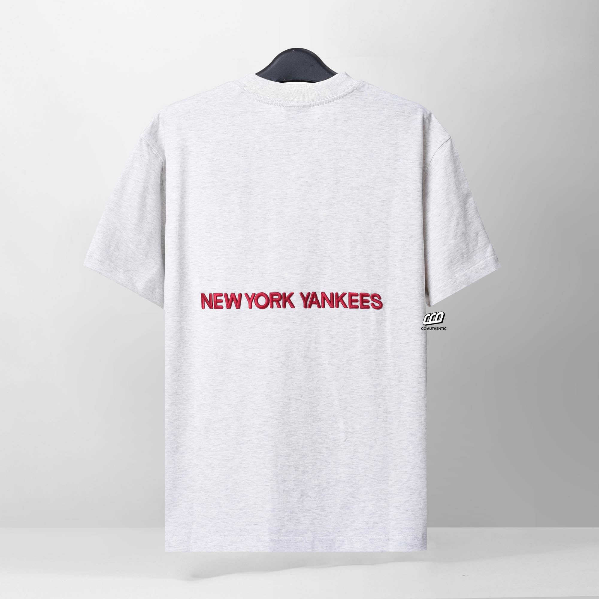 NEW ERA NEW YORK IN BACK T-SHIRT - GREY