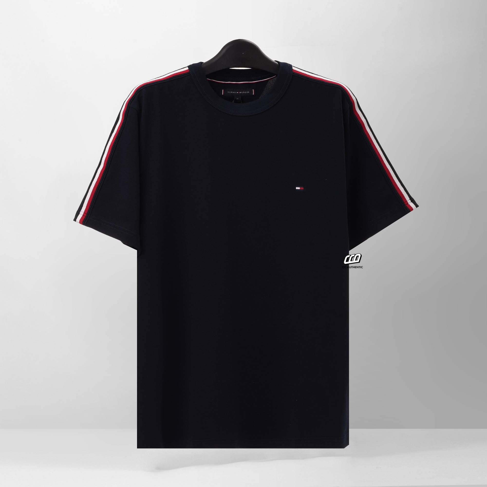 TOMMY GLOBAL STRIPE T-SHIRT - BLACK