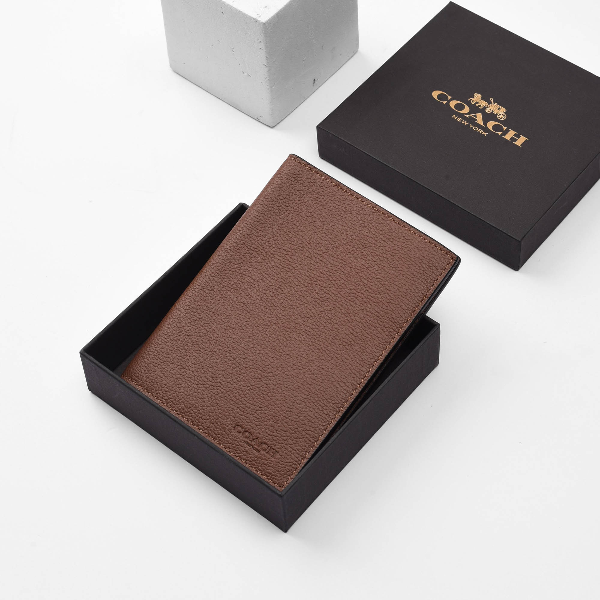COACH CROSS LEATHER PASSPORT WALLET - BROWN